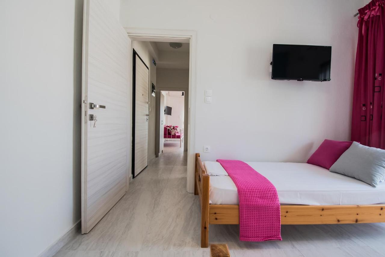 Chelona Apartments Nea Plagia Eksteriør billede