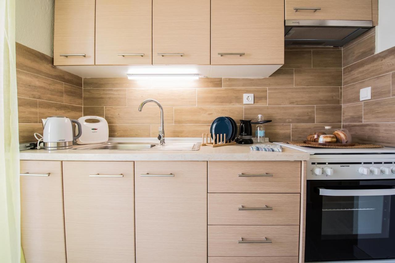 Chelona Apartments Nea Plagia Eksteriør billede